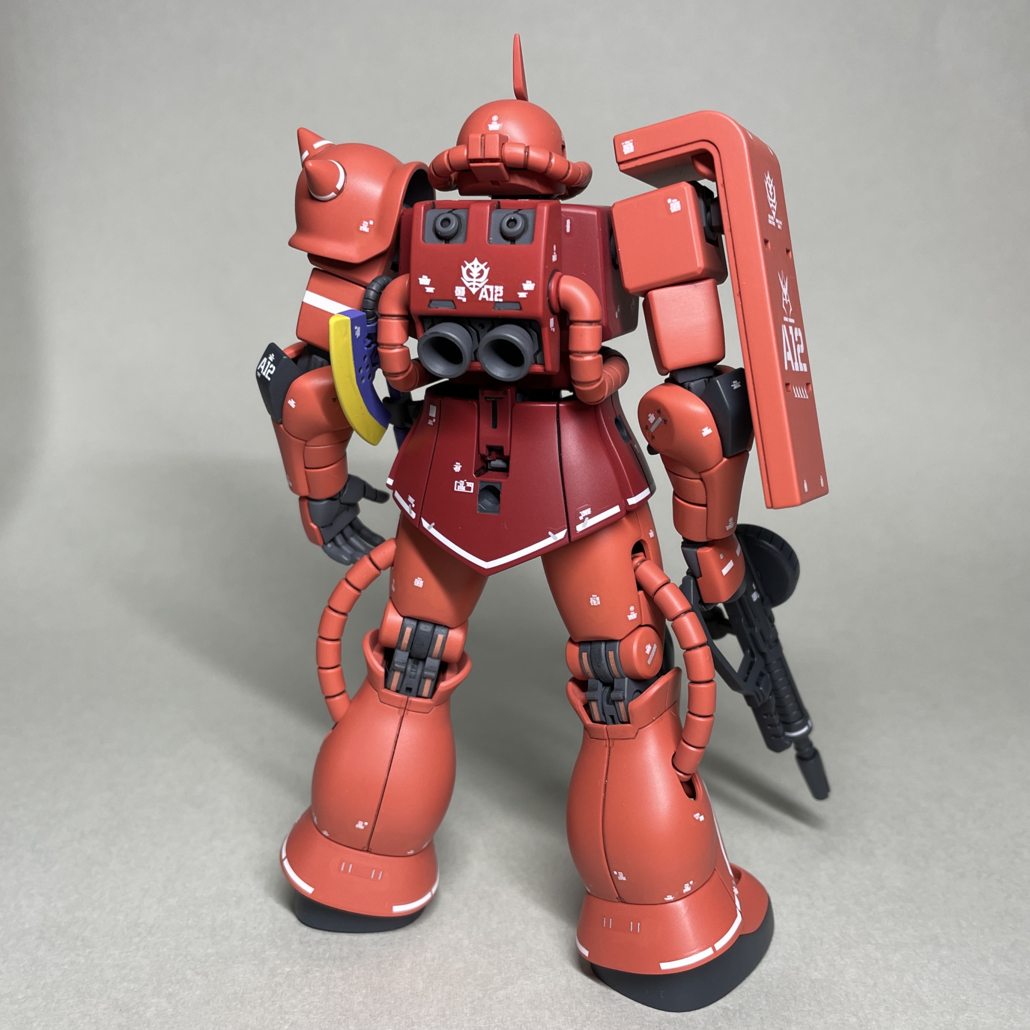 HGUC234 シャア専用ザクⅡ（RG用デカール使用）｜AK_Iさんのガンプラ ...