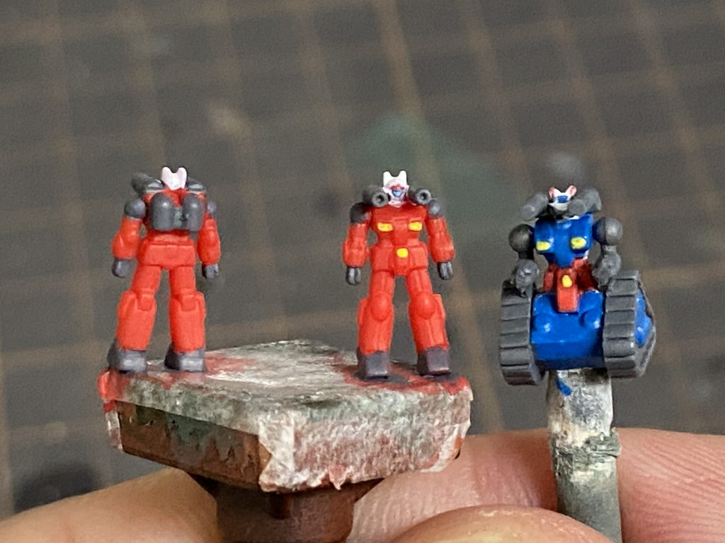 ガンキャノンとガンタンク