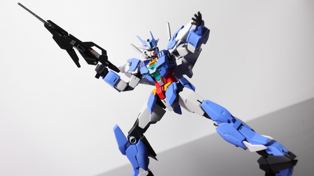 相手を挑発する様な感じなアースリィガンダムヒロトはあまり挑発をする様な感じではなく、冷静に相手を観察し、殲滅するタイプですが、こういった感じもまた良し!