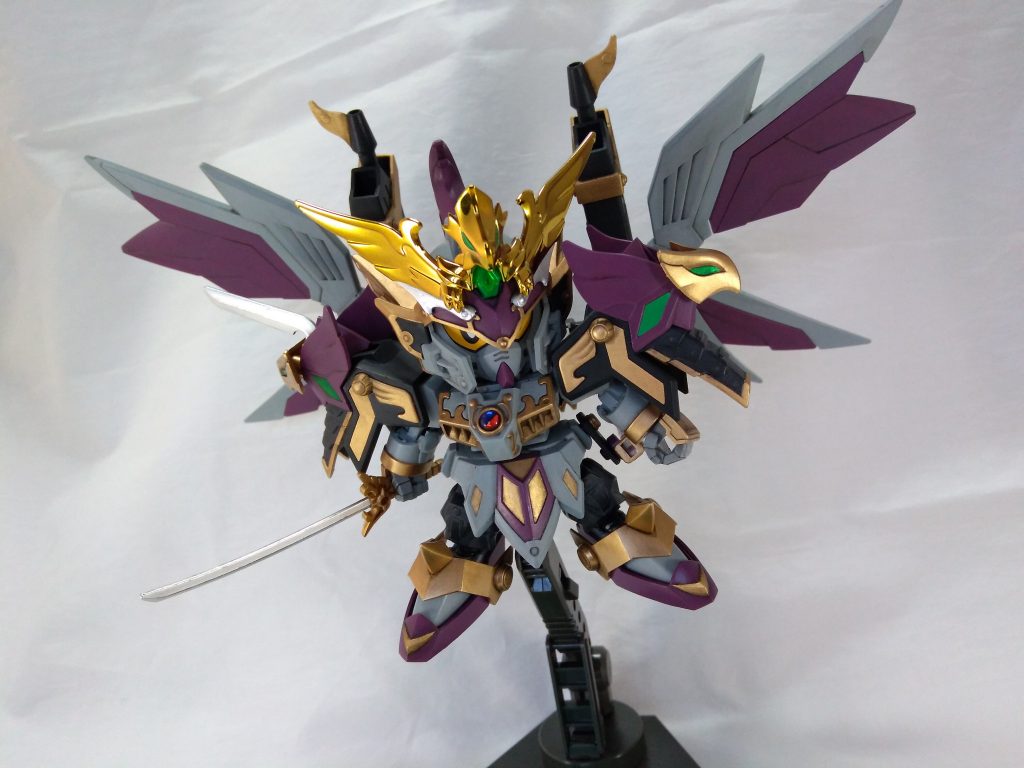 斬鳳剣。武者ガンダム系の武器の名前考えてる人。すごい大変だと思う。パターン化すると後々被ったりしそうだしなぁ