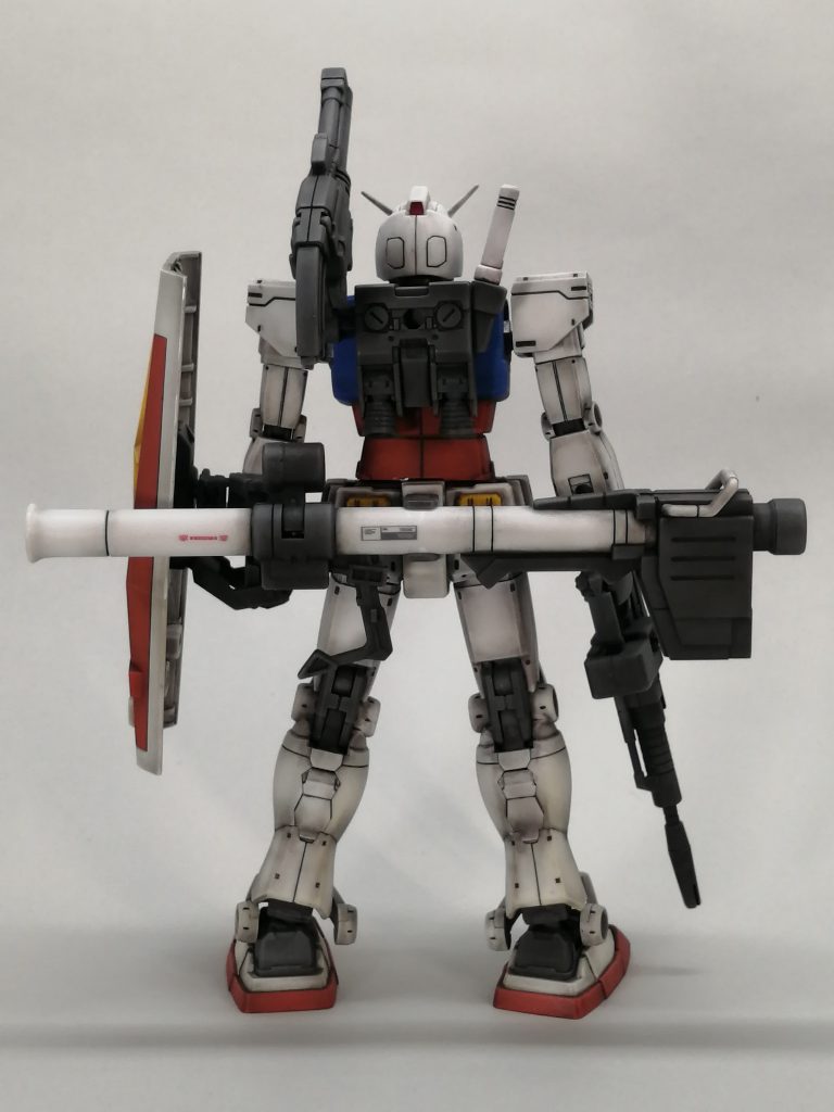 前期型で組み始めたつもりが、途中から中期型の説明を目で追っていて前期・中期混ざった仕上がりになってしまいました（部品接着後に気づいた）次回はちゃんと説明書にマーキングしてから組み立てようと反省です。