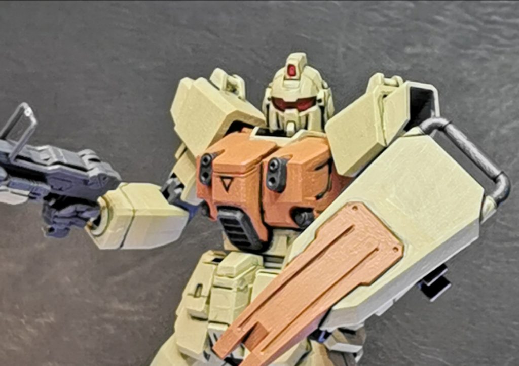 肩パーツのせいか陸ジムよりマッシブな感じがします。まさかバトオペプレイヤーがそれで見分けてる…?w