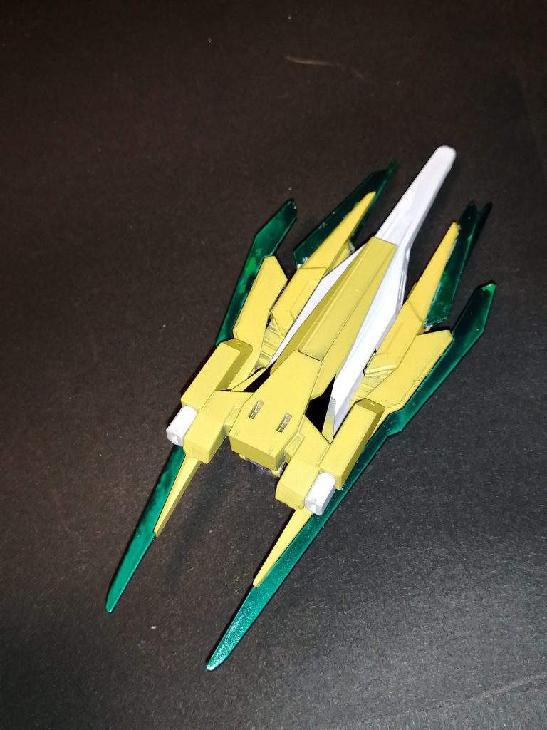 シールドも同じく塗装しました。