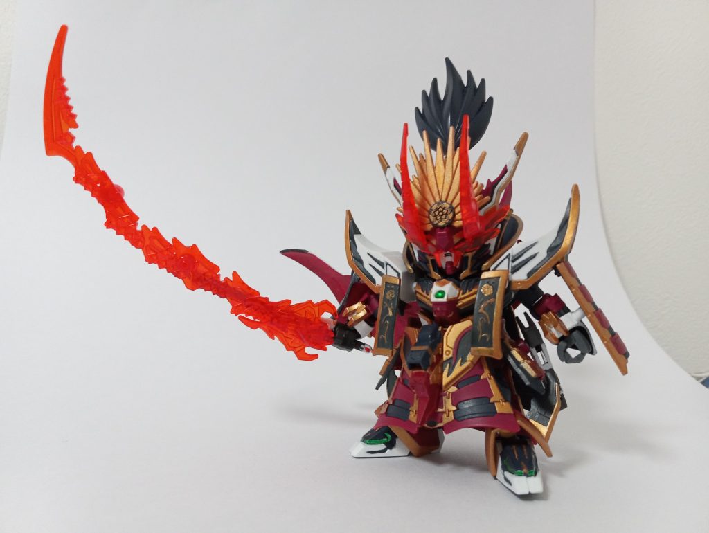 仮面装着ブースからはみ出る長刀…！クリアパーツは特に塗装等はしていません。