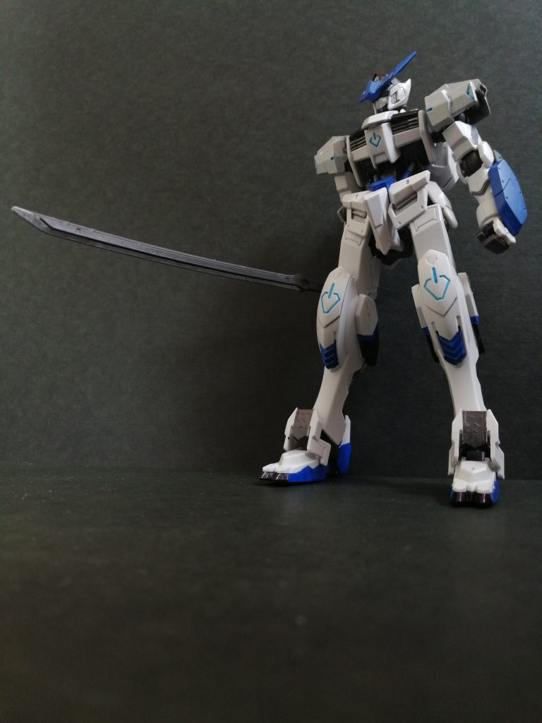 前肩アーマーは30MMアルトから