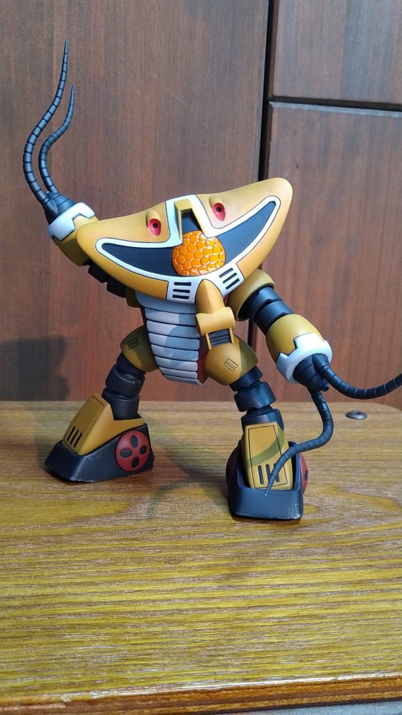 モノアイはクリアオレンジを使ったキャンディ塗装