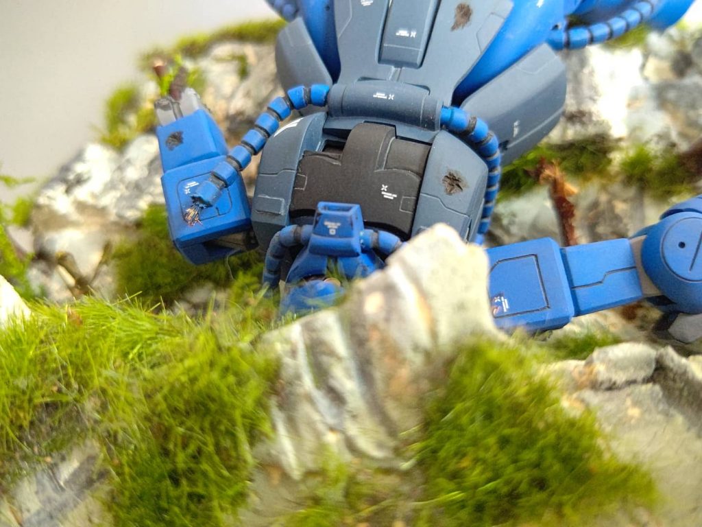 大嫌いなザクを崖から突き落としてみた件–5枚目/制作者：滝 由佳理