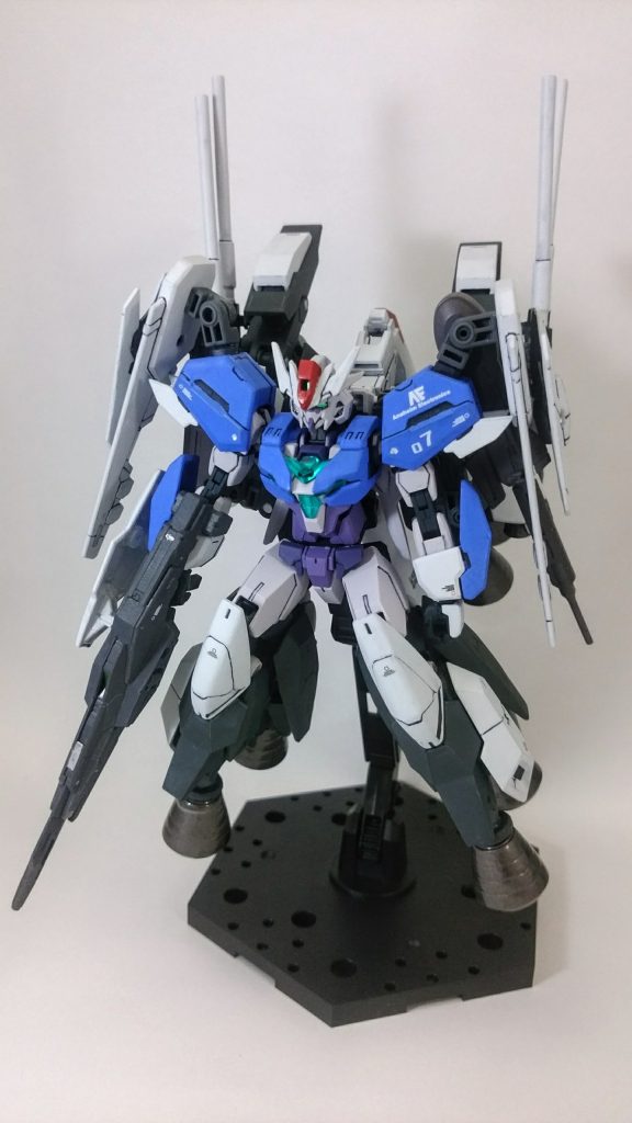宇宙用の機体ということで、コアガンダムはG3カラーのコアガンダムⅡを部分塗装のみで使用しております。