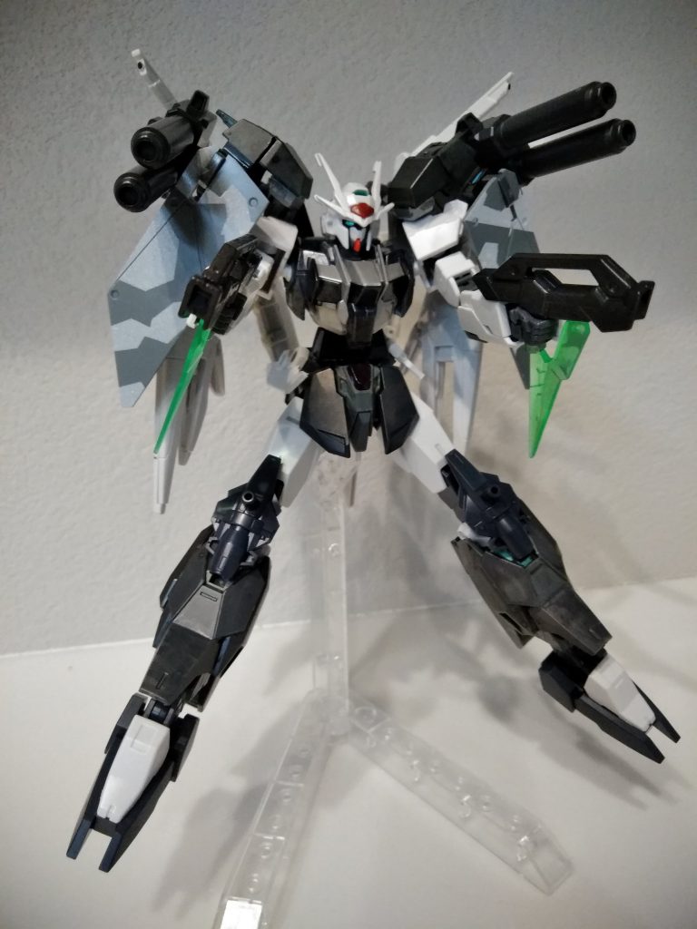 フルブラスト！肩部GNキャノン膝部GNバルカン複合武装のGNガン