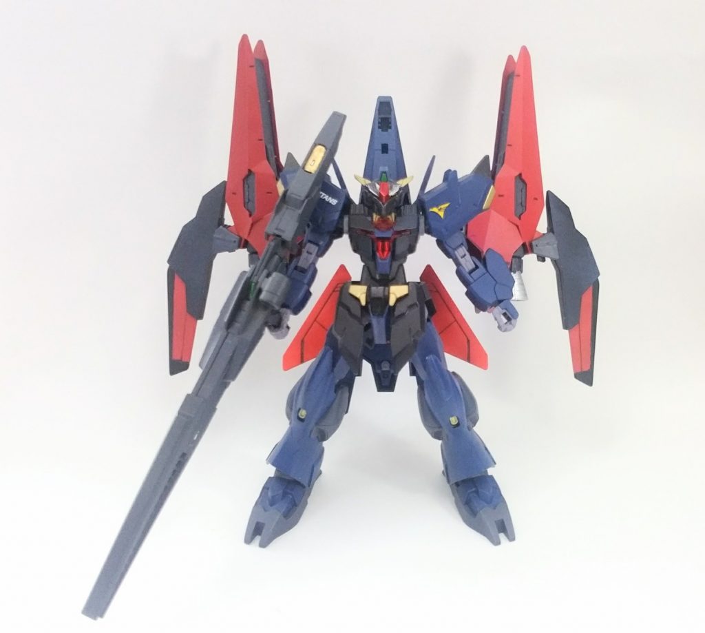 メイン武装はヴィートル―ウェポンのビームバズーカにセンサーとライトニングバックウェポンⅡのバレルを追加、ビームスマートガンっぽくしてみました。長すぎて扱いづらいです!