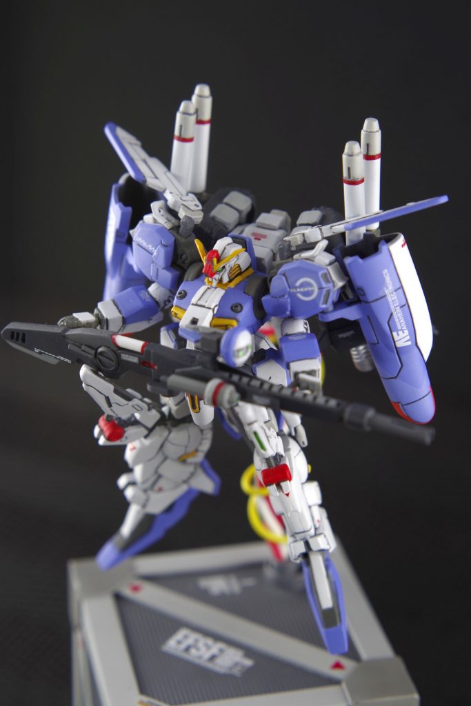 この角度のこのポージングが撮りたくて作ったと言っても過言ではないくらいの画像です。