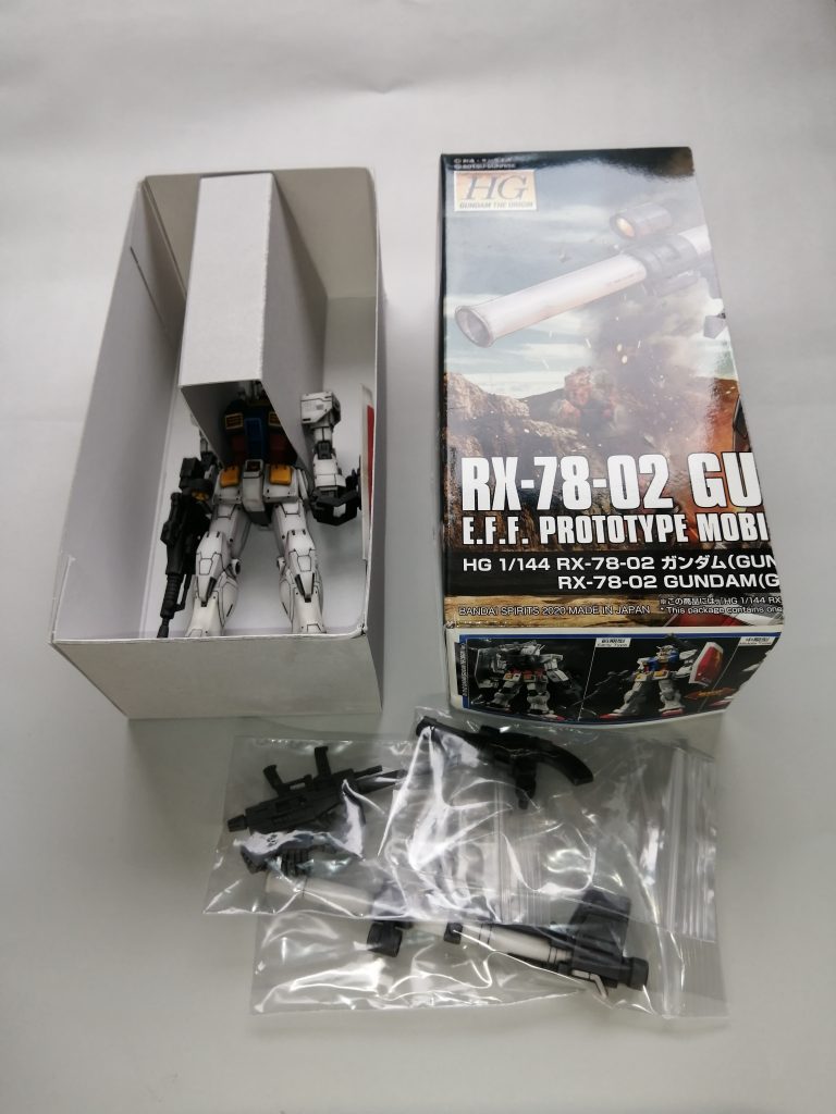 完成後は展示スペースがないので、こちらもYouTubeの【今日の模型ちゃんねる】さんで紹介の箱圧縮法をまねて収納です。