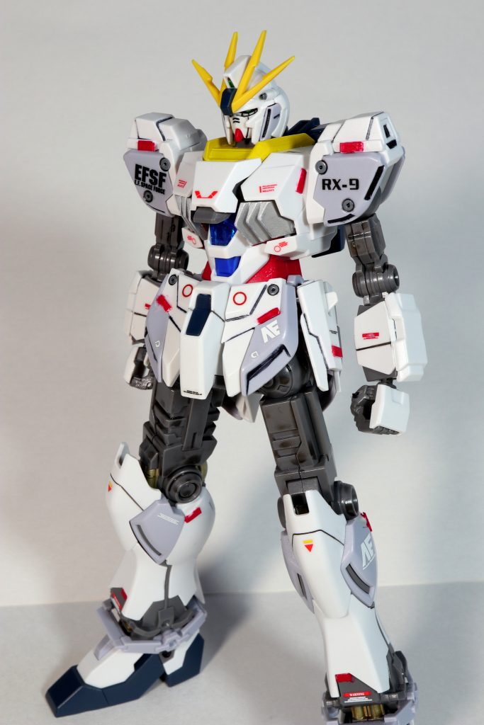 ナラティブ素体シンプルで飾りっ気がないのがこいつの魅力かとデカールでベタベタにしといて言うのもなんですが。