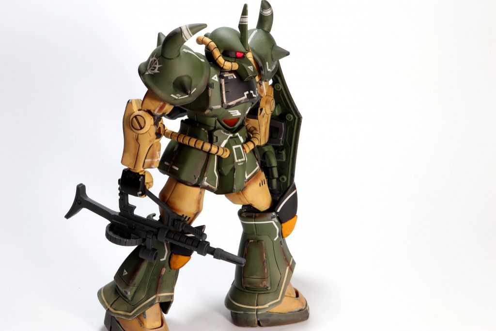 友軍が集結しているという地点に向かって行軍する様子アフリカのキンバライト基地に友軍がいるとの噂を聞き、連邦軍に見つからないように移動しているイメージです。無事友軍と合流出来たかどうか、お察しください。