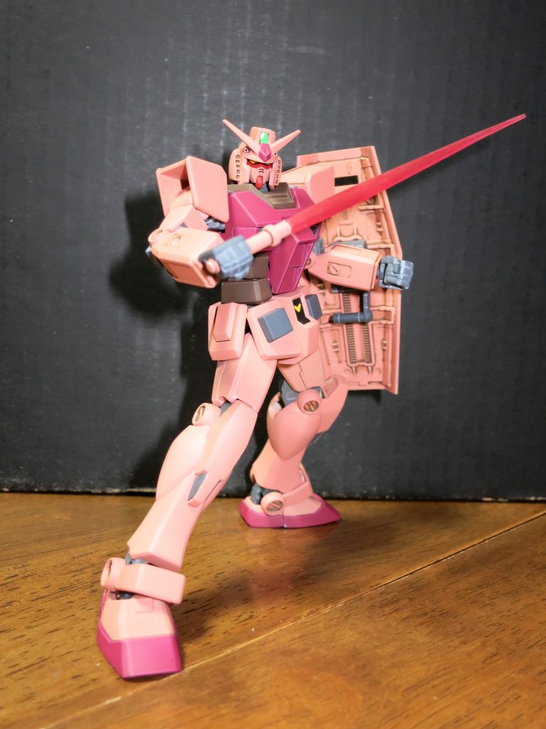 いくぶん制限はあるものの、いざやってみるとなかなかいいポーズが決まります。