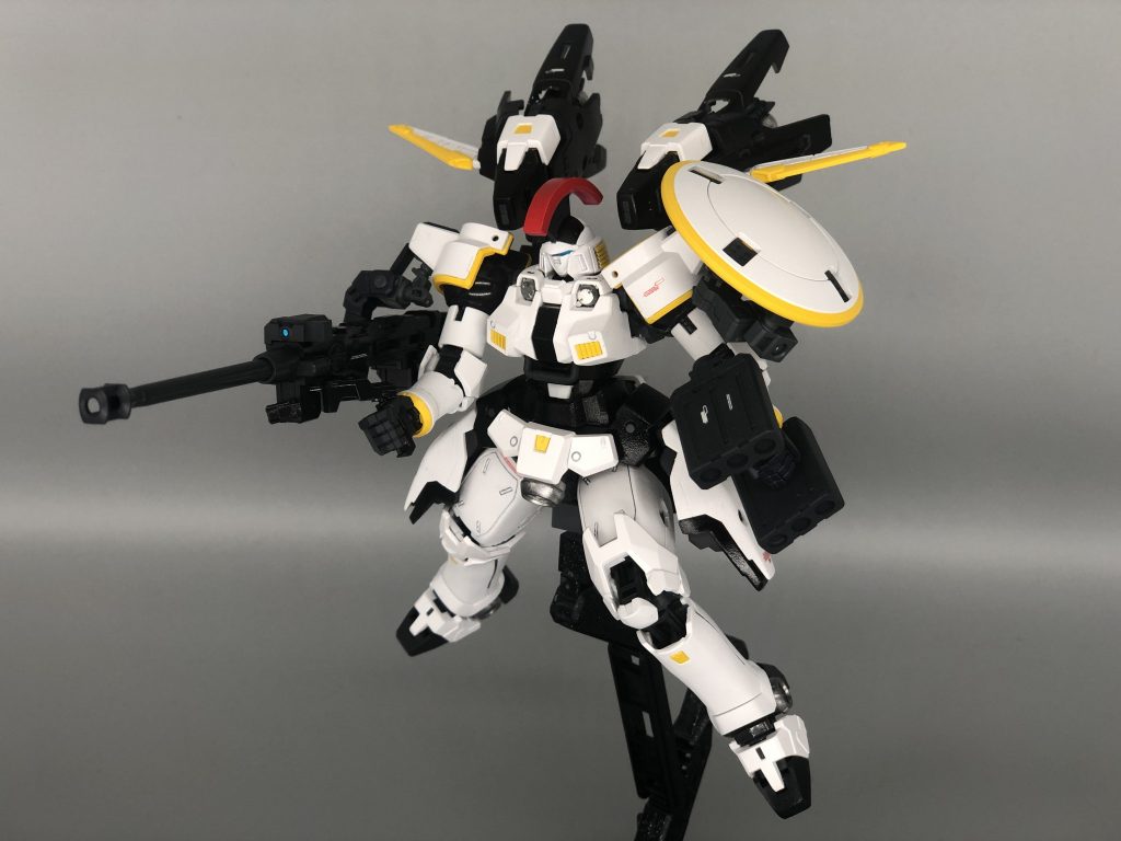 ミサイルポッドは手元にあったジャンクパーツで制作しました。写真はありません。すみません。