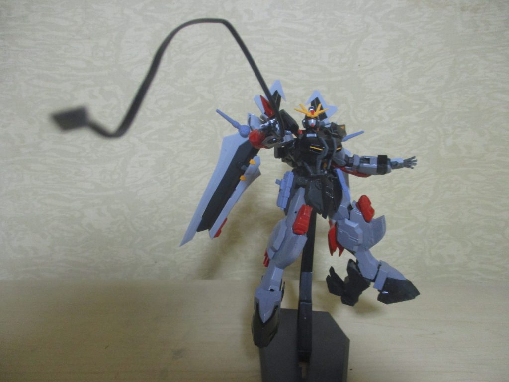 アンカーランチャー手・足・背中から発射可能。