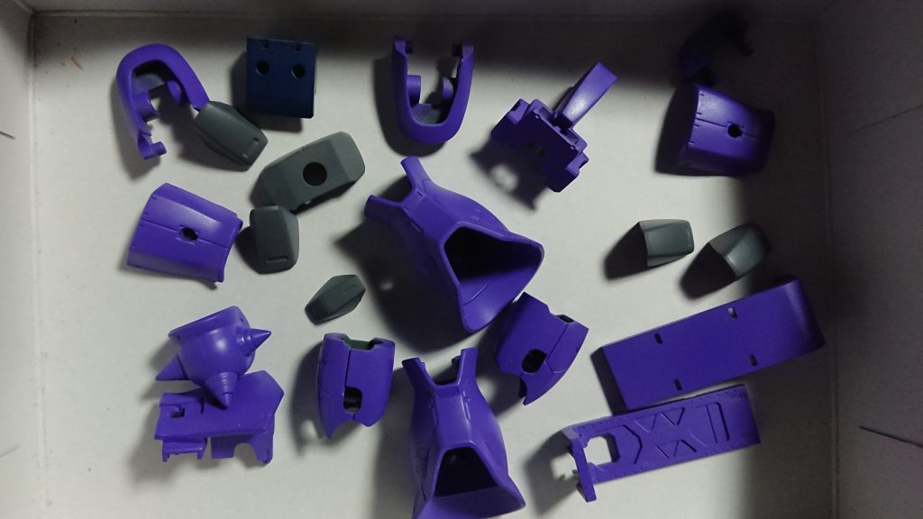 塗装はエアブラシ使ってます。 