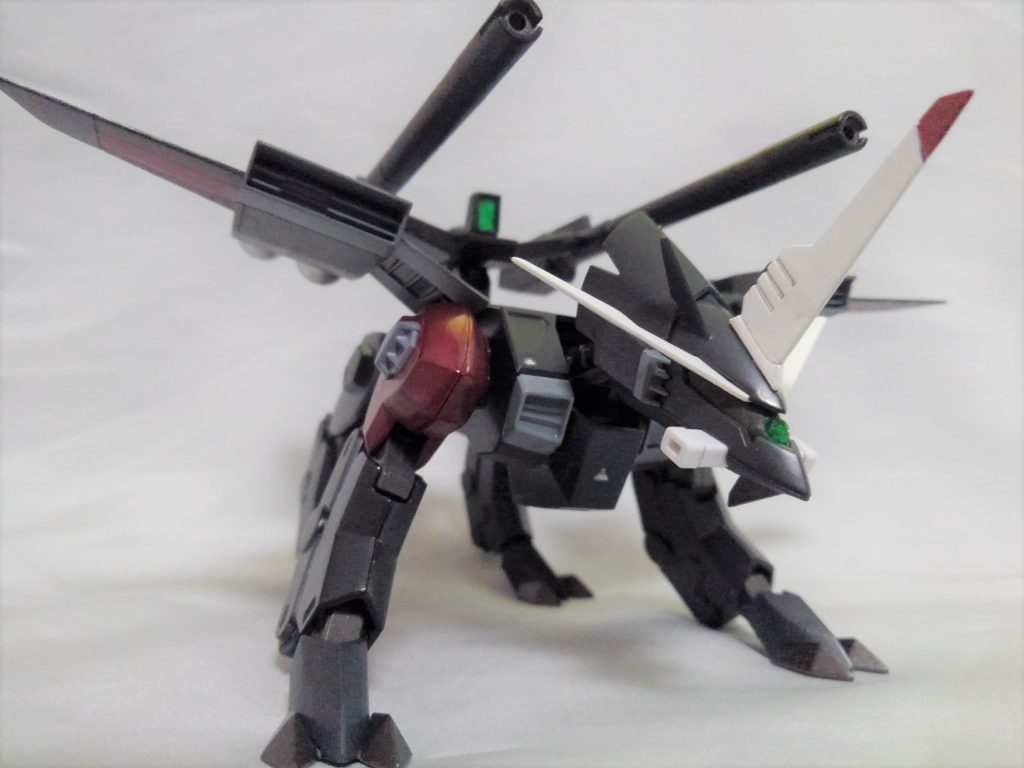 ほぼノーマル状態。「ほぼ」なのは、お尻のブースターを変えているのと、ターレットの部分に追加パーツをつけているためです。