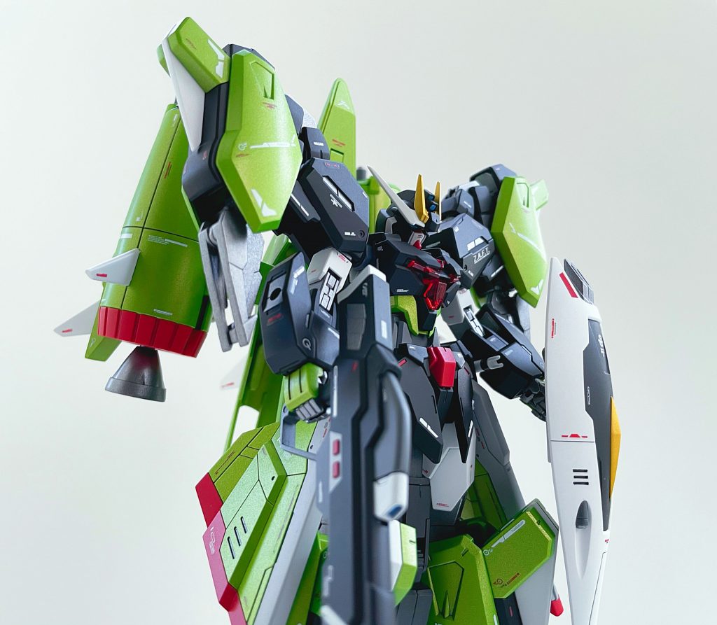 下から眺めた時のこの胸から肩にかてのスタイルが好きです!目はこれくらい角度つけないと見えません。汗