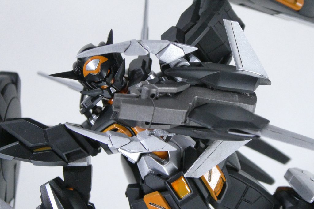 グローアップアームには未来感がある、前進翼を付けてみました