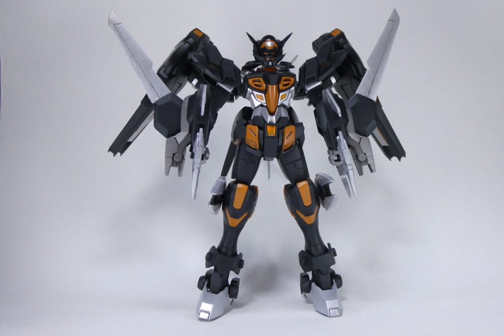 全体像Gエルスだけ組んだ時に、背中が寂しく感じたので、宇宙用バックパックを購入し付けてみました