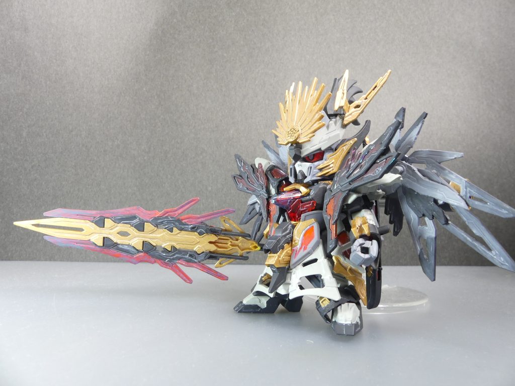 【ガンプラデータ】ベース:SDGWヒーローズ 信長ガンダムエピオンSD三国創傑伝 天覇曹操ウイングガンダムと言うことで筆者です。キヨス編の実質本番はこちらの魔王信長。基本的には信長と天覇曹操のミキシングです。天覇曹操買った→なんだか新しい曹操様の姿がのコンボを受け、信長と組み合わせることにしました。