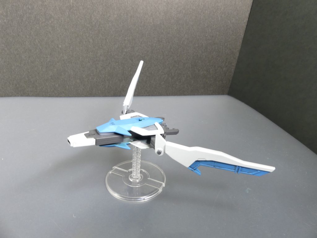 アマノハシダテ ブレードエンドユニット:ブレードエンドは単独で飛ばすことができる。元キットの3ミリ軸を使って。翼になっているのはストフリのものです。