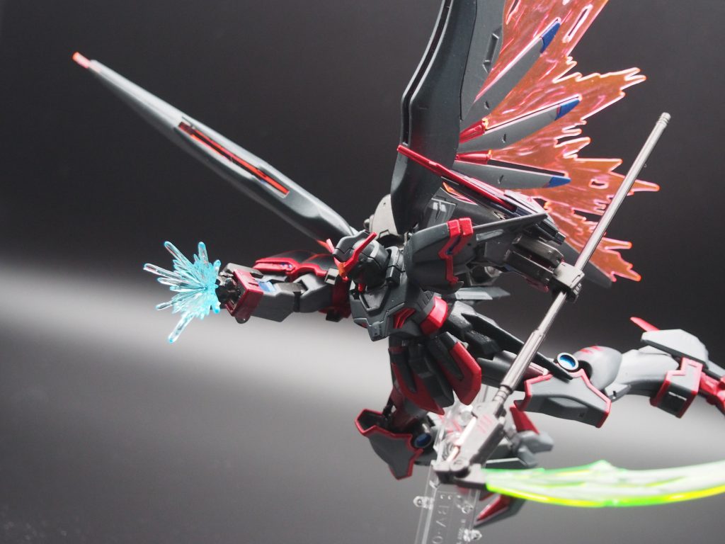 パルマフィオキーナデスティニーの兵装敵が至近距離にいる際に用いるビームサイズの弱点を補う