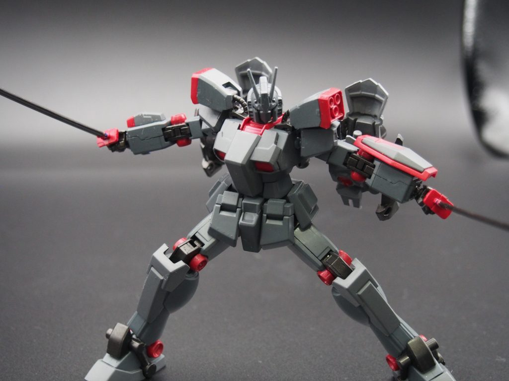 「刀」文字通りの刀本機のメイン兵装エネルギーを用いていないので継戦能力は高い