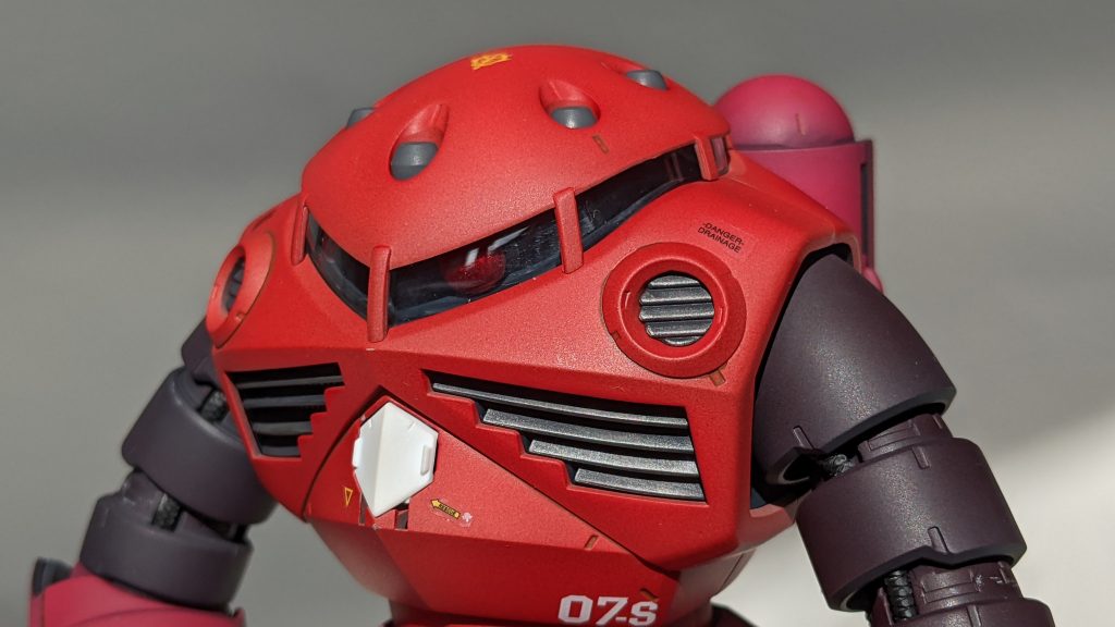 アップならモノアイ見えます