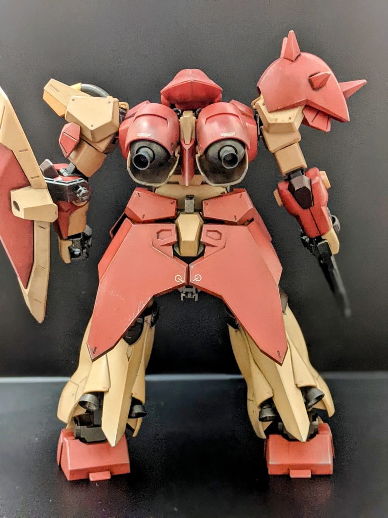 南太平洋地域での運用や基地の位置からくる汚れ、配備されてからの使用頻度、戦闘回数や状況などを想像しつつ、部分塗装の成型色仕上げで製作しました。