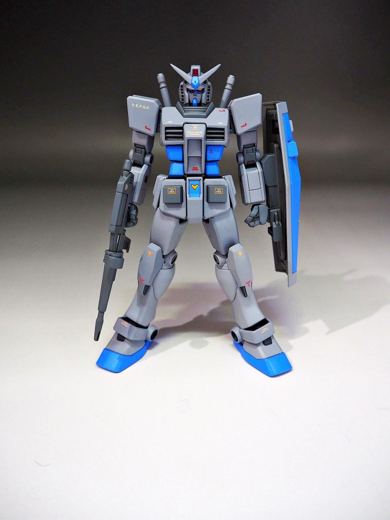 正面からの構図もまたカッコイイ。