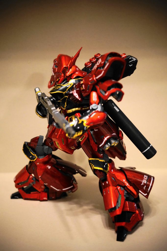 ●amazonでガンプラが30-40%オフ当たり前で買えた頃の古き良き時代、6000円でポチったMGサザビーverka。●押入れの中で丸2年どのように作るか構想が「寝」られていた。●第二次ガンプラ卒業制作のハズだった。