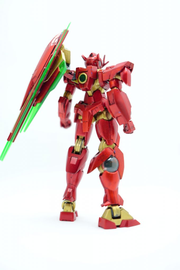 背面の方がアイアンマンっぽいかもしれません。