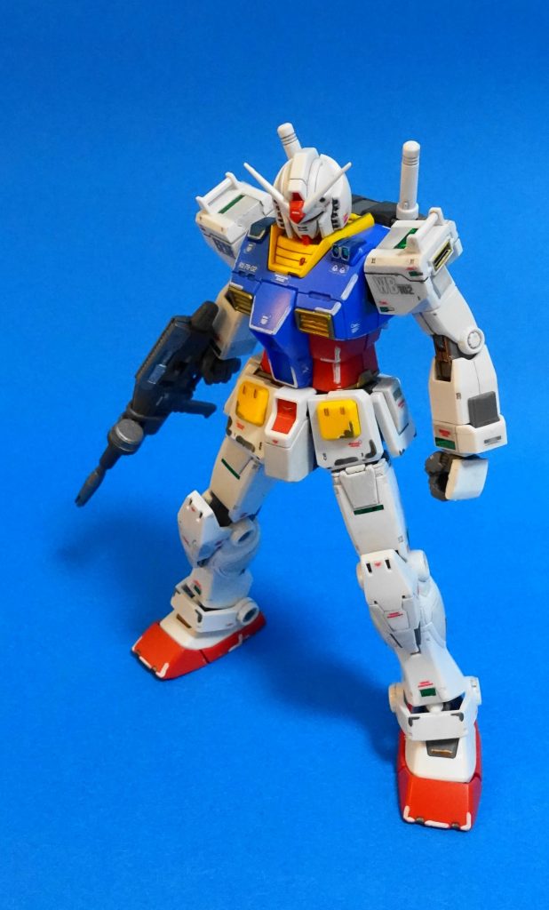 パチ組部分塗装だけで素立ちの佇まいのかっこいいHGって、すごい。