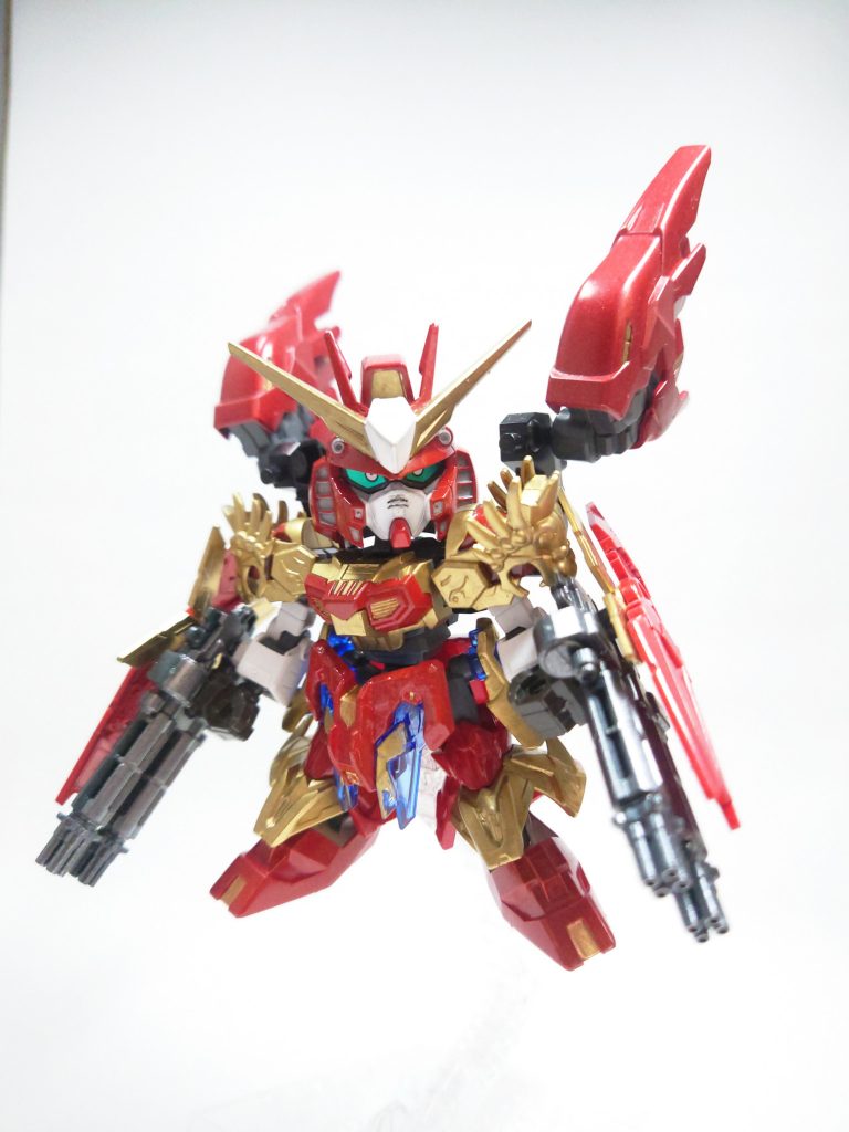 使用キットEXスタンダード・νガンダム三国創傑伝・関羽雲長νガンダム三国創傑伝・馬超ガンダムバルバトス三国創傑伝・張遼サザビーBB戦士・フルアーマーユニコーンBB戦士・シナンジュEXスタンダード・ガンダムSD・ガンダムバルバトスDXSDバルバトスは目のシールのみ、ガンダムは腕パーツのみ使用しました。目のシールのせいで人相が相当悪くなってしまいましたが、これは最初の構想から人相を悪くすると決めていたので、イメージ通りにできてよかったです。