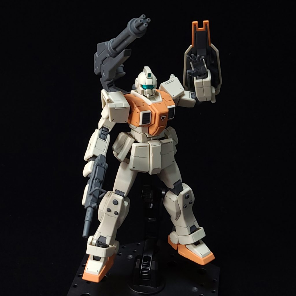 製作小話カメラアイの裏側のパーツはガンダムマーカーのシルバーで塗装ビームサーベルの刃はユニコーンガンダムのものを使用モールドも適度にあってスミ入れもたのしかったです最後に陸戦型ジムは連邦vs.ジオンなどでお世話になりました最後の写真はそのゲームの中でできる合図を意識してみましたパワードアームズパワーダーを持っていると手軽に機体をキャノンタイプにできるのでたのしいです写真の背景には無反射植毛布を使用していてお気に入りとなっています陸戦型ジムはウェザリングも似合う機体かなと思いましたそれではここまで見ていただいてありがとうございましたみなさま体調にお気をつけてお過ごしくださいませ