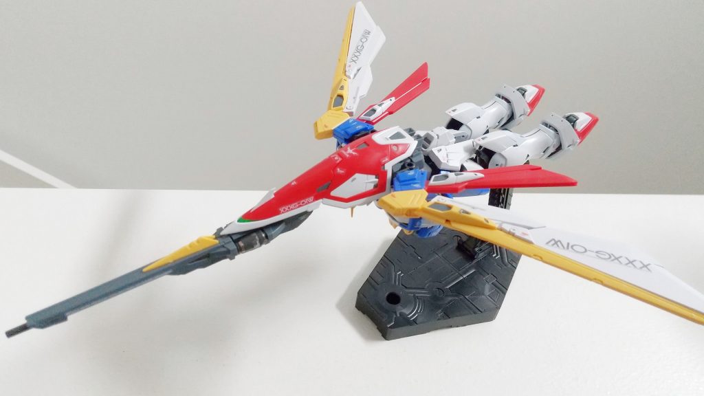 もちろんバード形態にも変形できます。この整っている感じ、スゴいですね。テレビから出てきたような再現度の高さです。