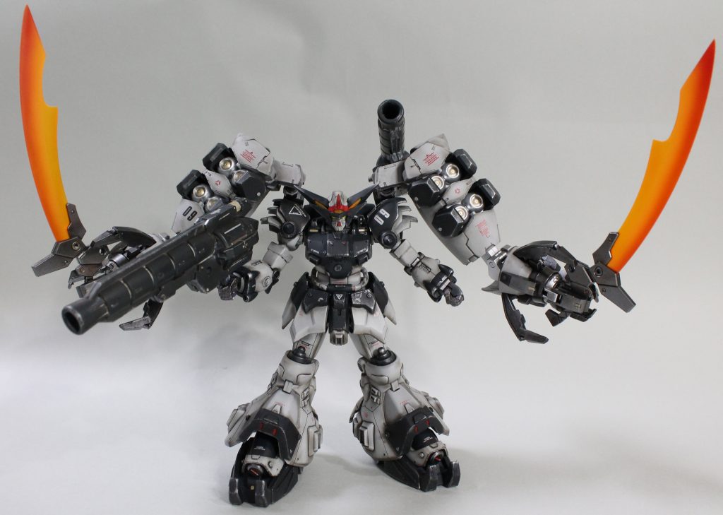 フルパワー時は全方位で隙のない武装を展開。GNリボルバーバズーカー、オーガソード、アイズブラスター、フレキシブルオーガバインダー、オーガクローとてんこ盛り!あらゆる敵を同時に、複数叩きのめす!