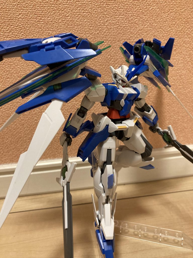制作行程の写真がない分、ポーズを決めて写真を撮ろうと思ったけど、いろんな箇所の軸が緩くなってきて、ポーズが保てませんでした…。最後まで見てくださってありがとうございました!