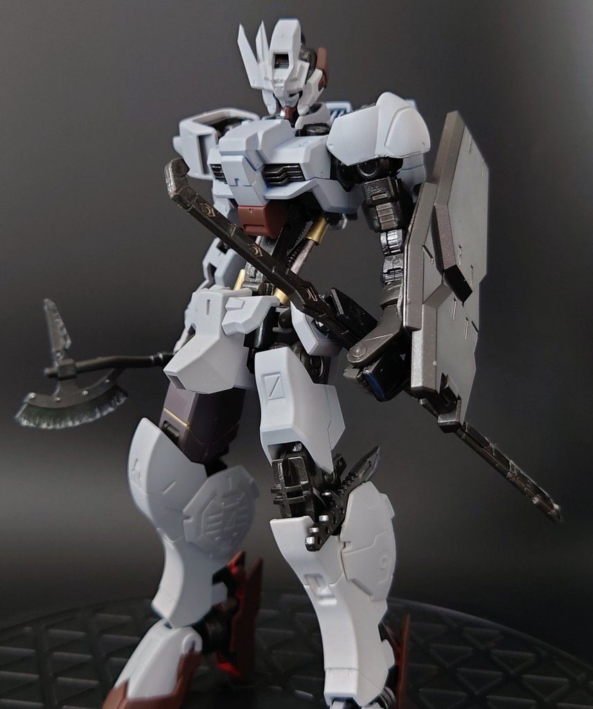 まだ機体としては未完成だが、高水準の機能性を誇り秘めた力は計り知れない。