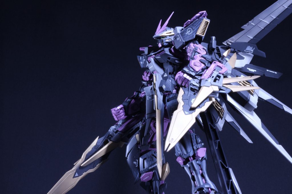 ソード系フル装備✨結構しっかり保持できてでかくて迫力満点ワァ───ヽ(*゚∀゚*)ノ───イ かっこよ