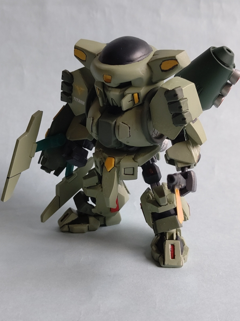 公式からプラモが出ていないので流用パーツ探しが大変でしたｗ