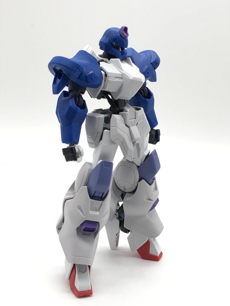 (ここまで見ていただき感謝します!加えまして、格好つけた文章をすいません!空気感、雰囲気みたいなのを作りたくて…!)元から重量感あるMSにしたかったので上手くいったかなって感じです。