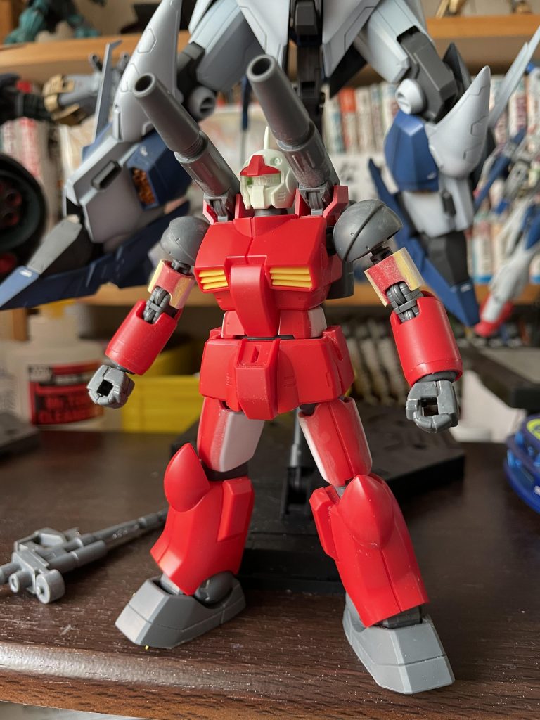 腕、太もも、ウエストを少し太めに。他は特にいじらす。