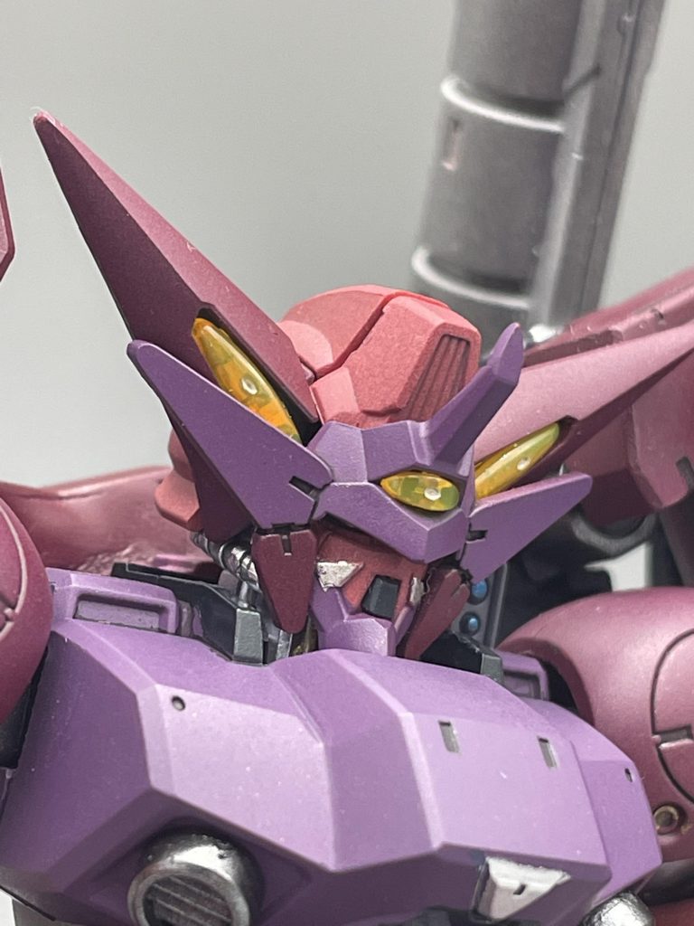 鬼ノ眼モード一目鬼だけでなく、百目鬼にも見えるように各所の円形モールドを金色にしてみましたが、こちらは無理筋かもしれません…