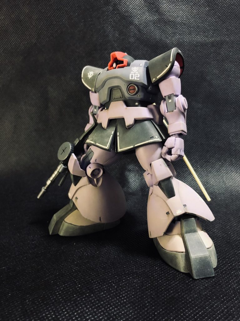 前回のグフカスタムと一緒に撮影した時のザクマシンガン姿のドム(ストック部分がチラッと写ってた程度ですが・・・)です。バズーカ装備のドムも良いんですけど、ザクマシンガン装備のドムも個人的に好きです。