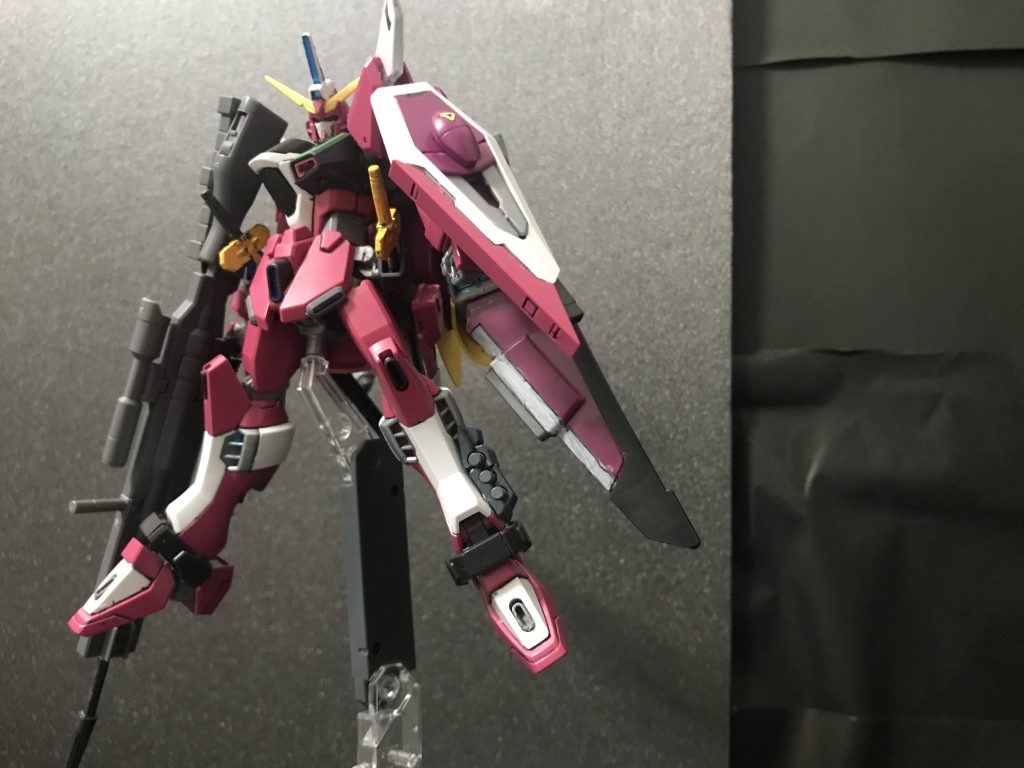 正面変更点2ヴァルケリアソード追加!言い忘れてましたがジャスティスは持ってないのでYK¥さんから借り受けました!   (しれっと名前いじるウアオ)なので材料は全てYK☆+☆=¥さんからの 提供です!(いじりの限度軽く超えるな!)