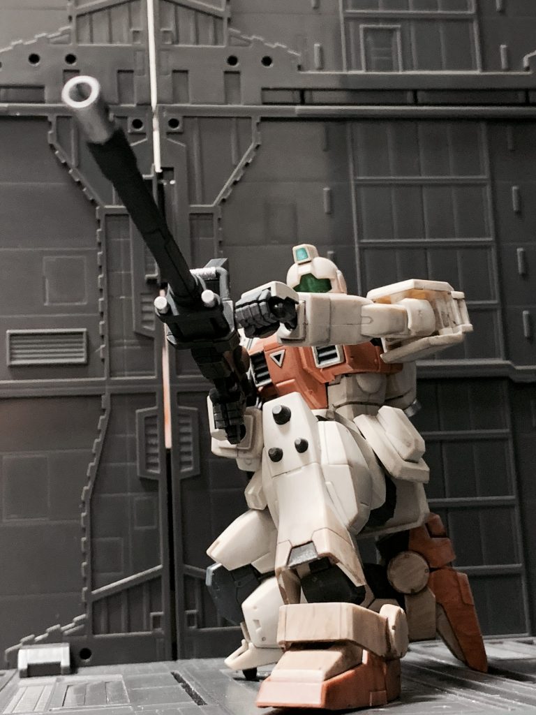 シールドありませんが、輝き打ち的な。「ジオンの奴ら、どこにこんな戦力を…！」